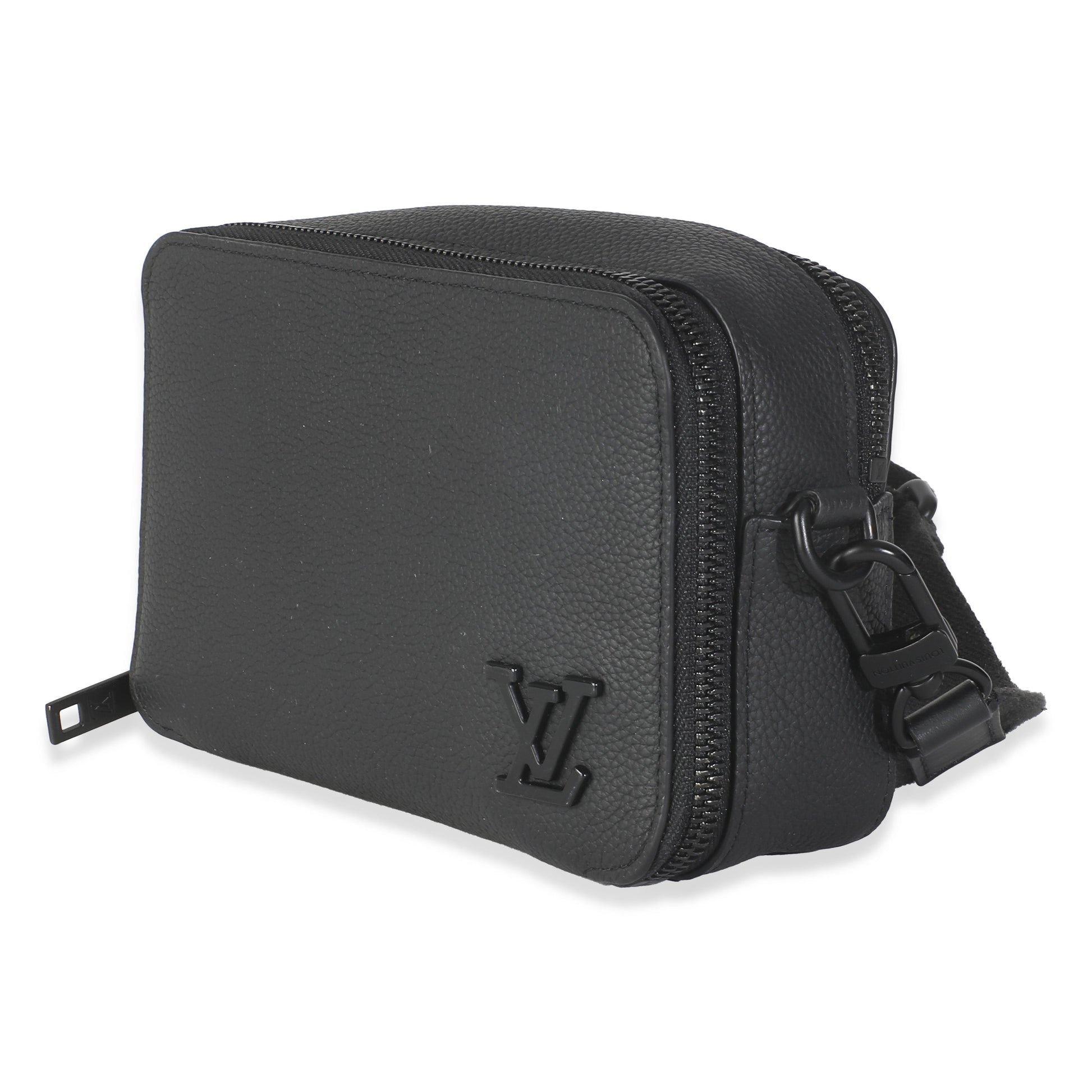 Louis Vuitton Taurillon Alpha Wearable Black Wallet Case