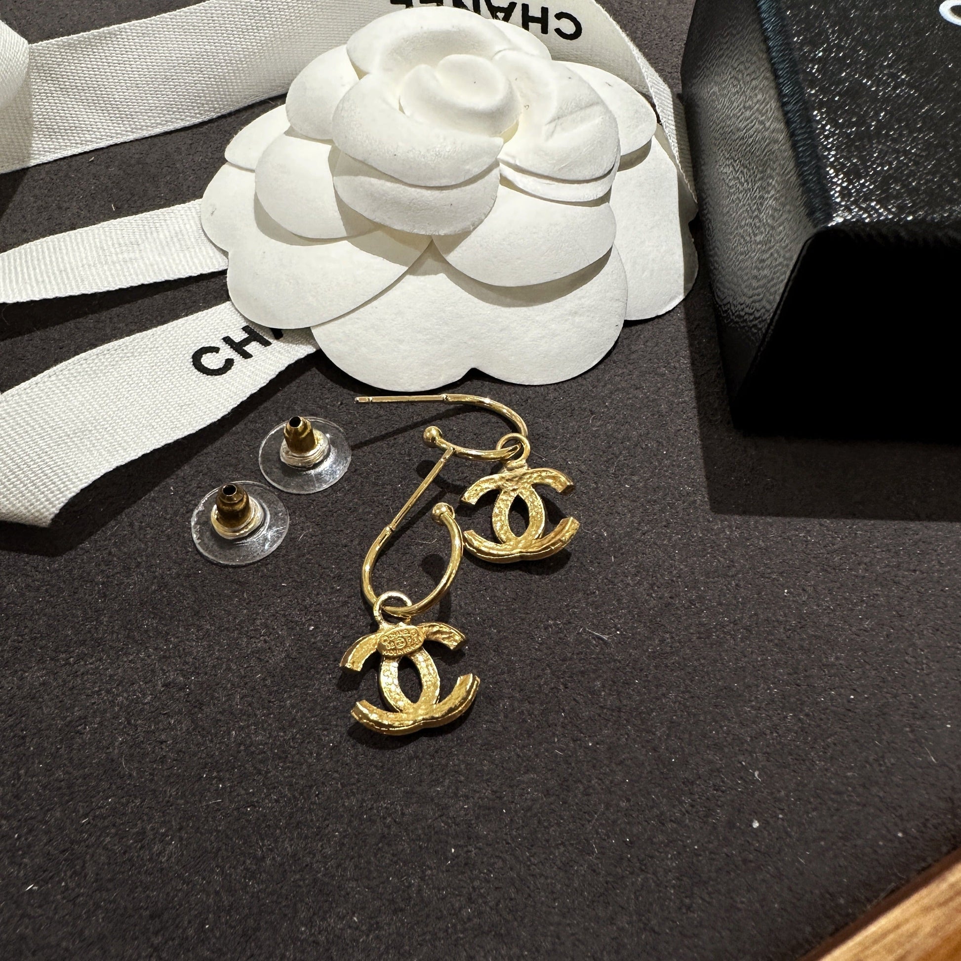 Chanel   earrings