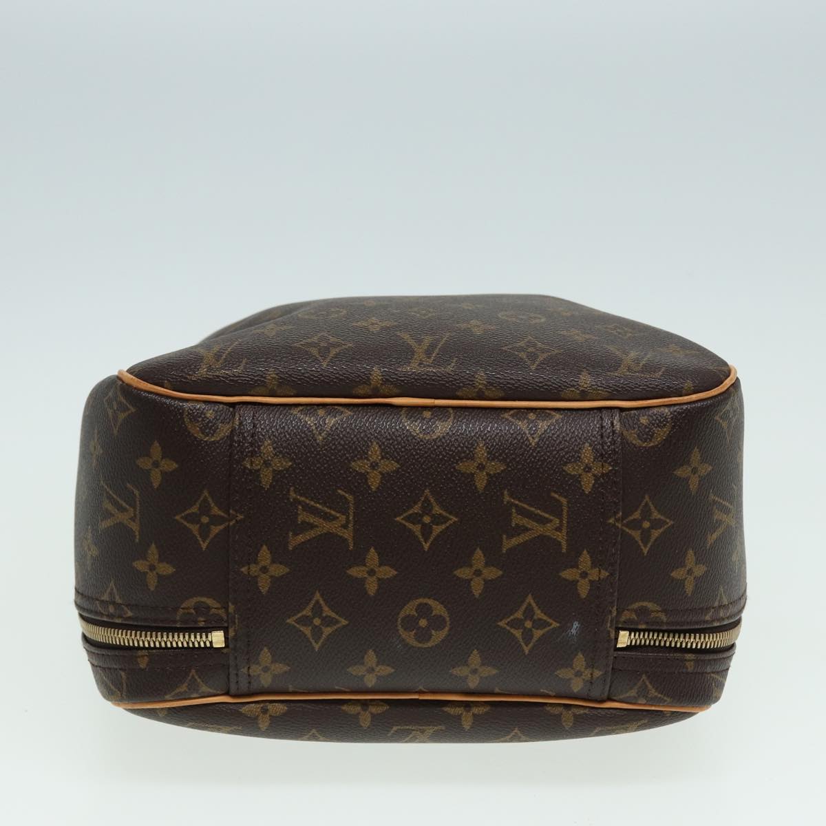 LOUIS VUITTON Excursion Handbag