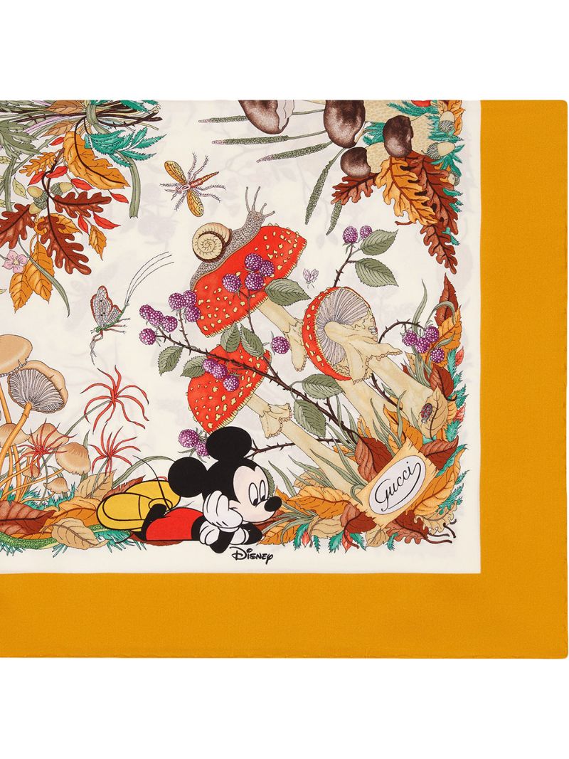 Gucci - x Disney printed scarf - women - Silk - One Size - White