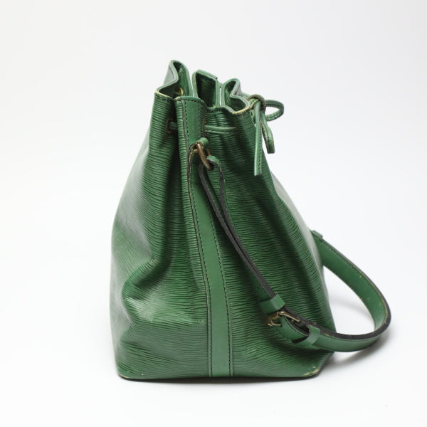 Louis Vuitton M44104 Epi Borneo Petit Noe Leather Green Shoulder Bag