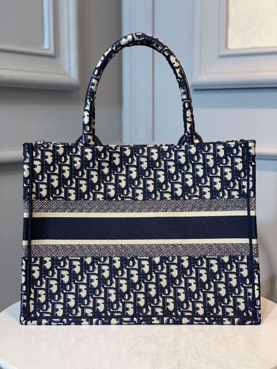 Metop Qualityum Book By Maria Blue Book Tote Bag