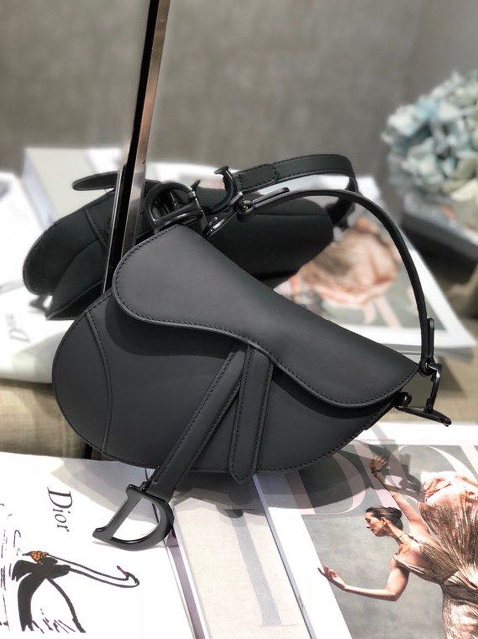 Saddle Ultramatte Cd Black Mini Travel Bag