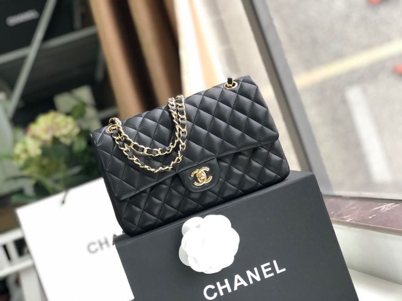 CHL Classic Toned Hardware , Black Gold Crossbody Bag