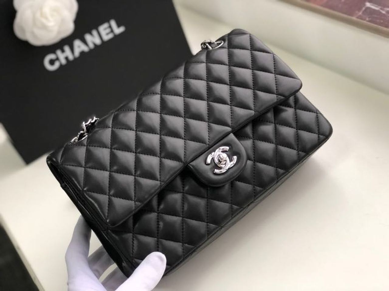 CHL Classic 9.9in 25.5cm A01112 Black Handbag