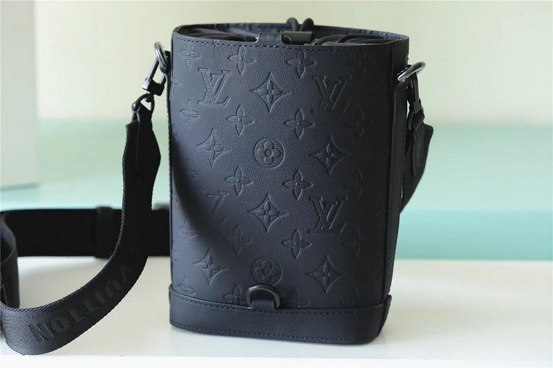 Xynera Bagss - Louis Vuittons  - 9940