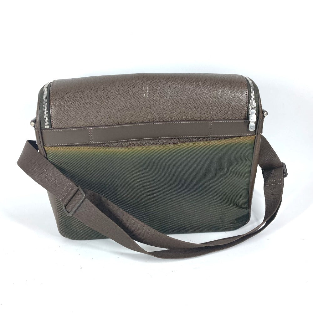 Louis Vuitton M30868 Taiga Thai meal Leather Nylon Brown Shoulder Bag
