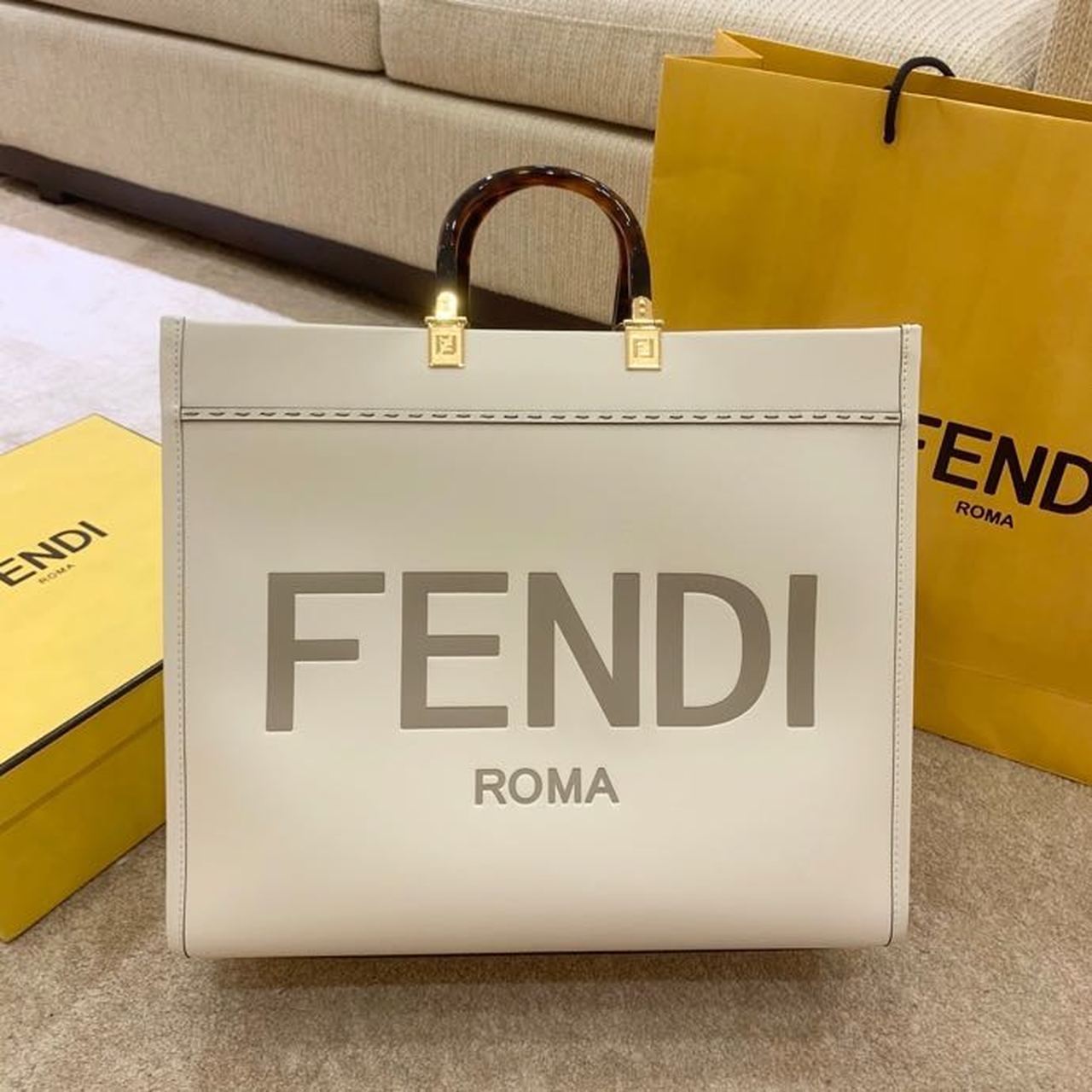 Fendi Top QualityTop Quality Sunshine , Cream Large FF Crossbody Bag