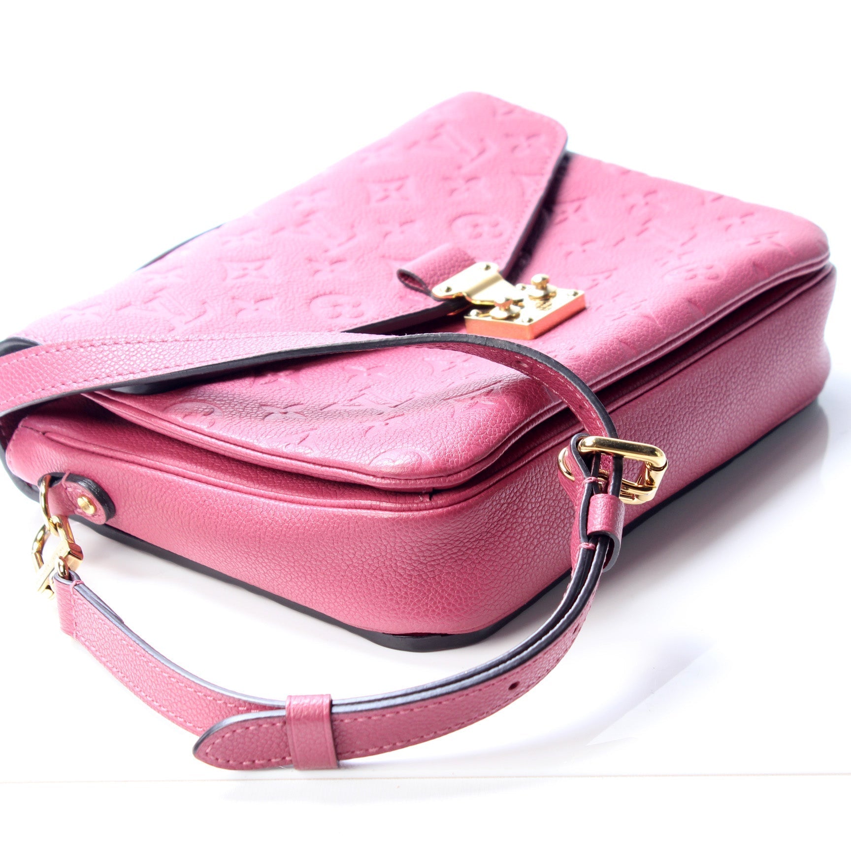 Louis Vuitton Pochette Metis Empreinte Clutch Bag