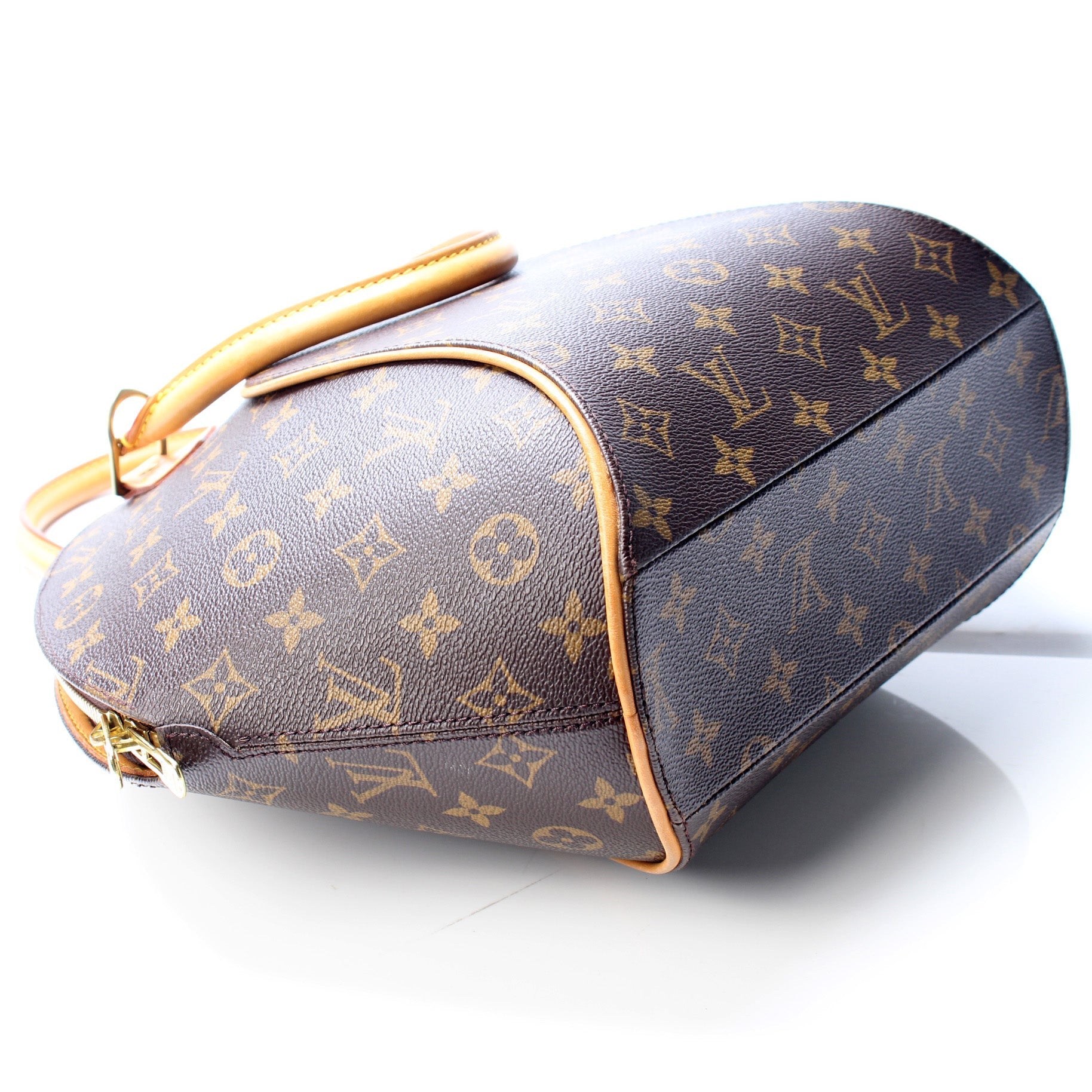 Louis Vuitton Ellipse MM Monogram Handbag