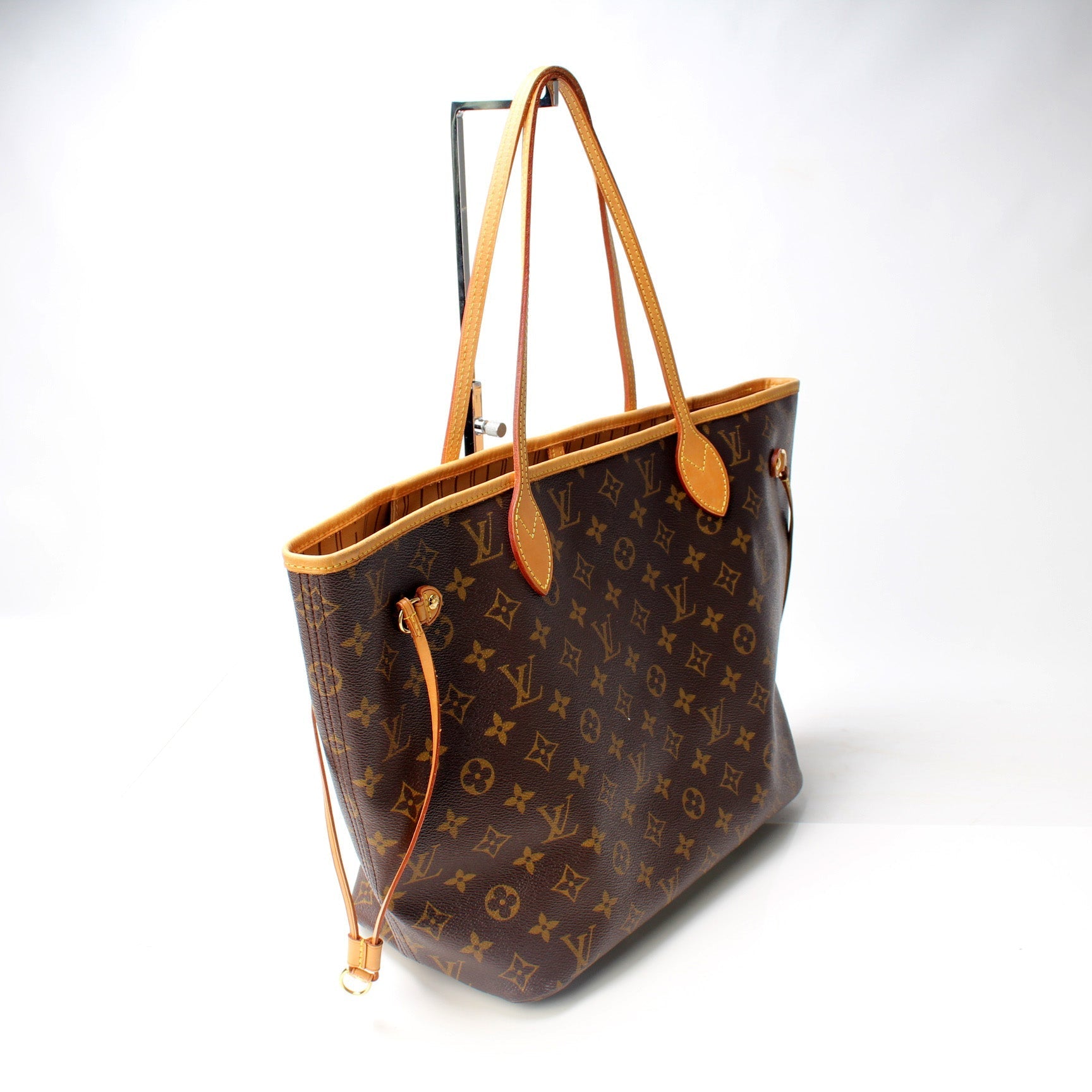 Louis Vuitton Neverfull MM Monogram Tote Bag Monogram 31