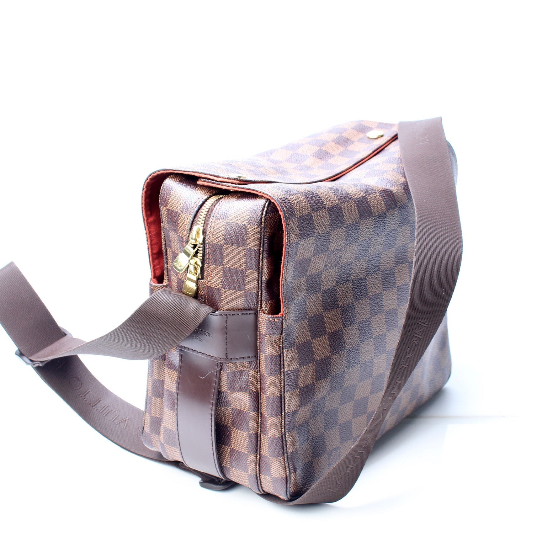 Louis Vuitton Naviglio Messenger Ebene Damier Crossbody Bag