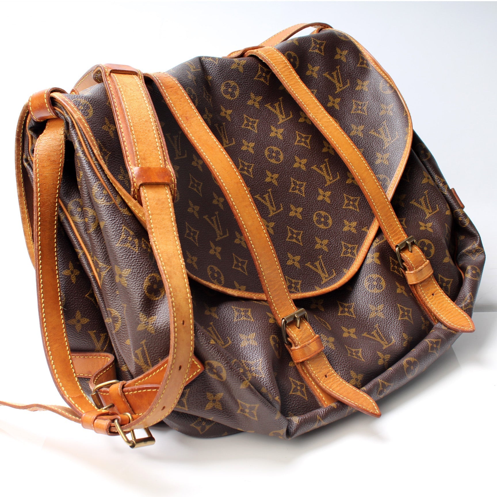 Louis Vuitton Saumar 43 Monogram Handbag