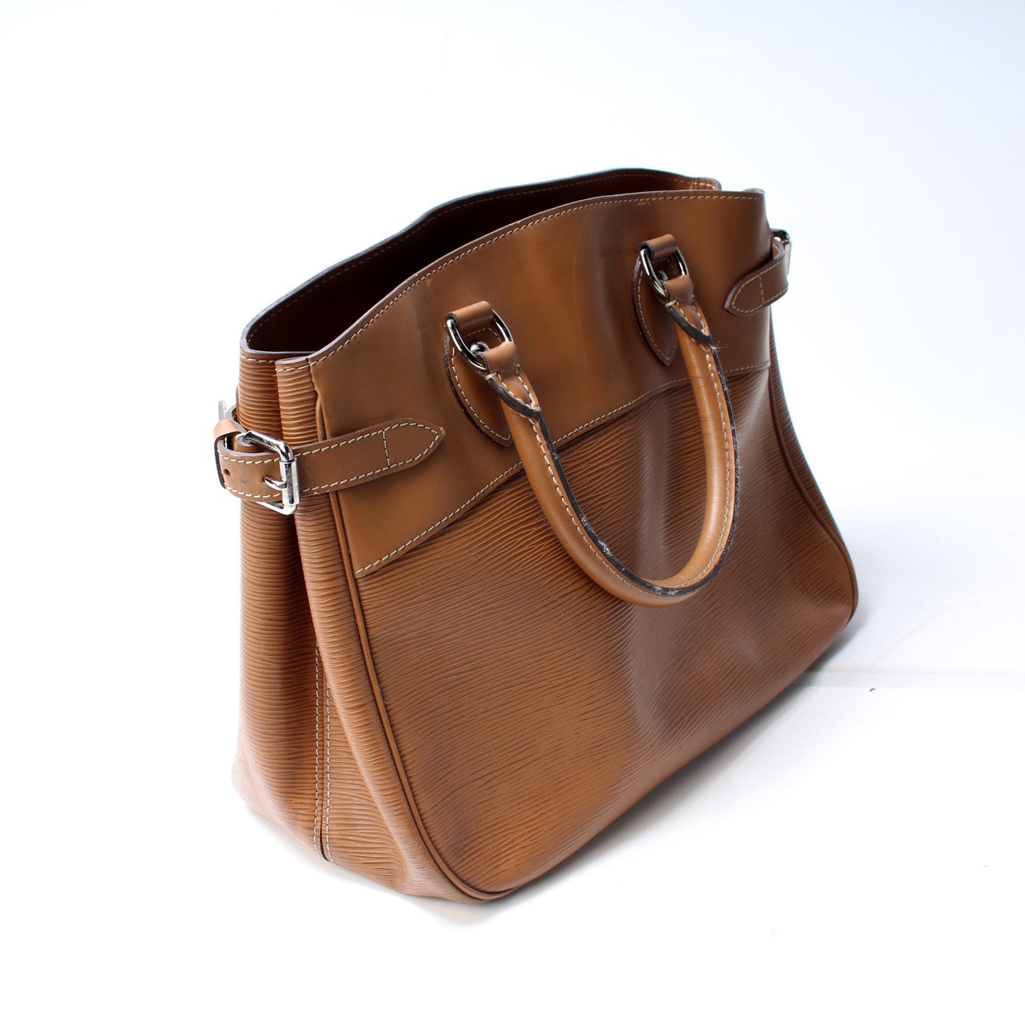 Louis Vuitton Passy PM Epi Handbag