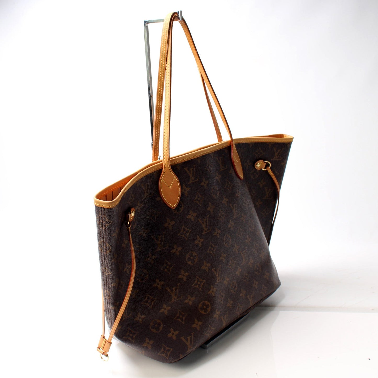 Louis Vuitton Neverfull MM Monogram Tote Bag Monogram 46