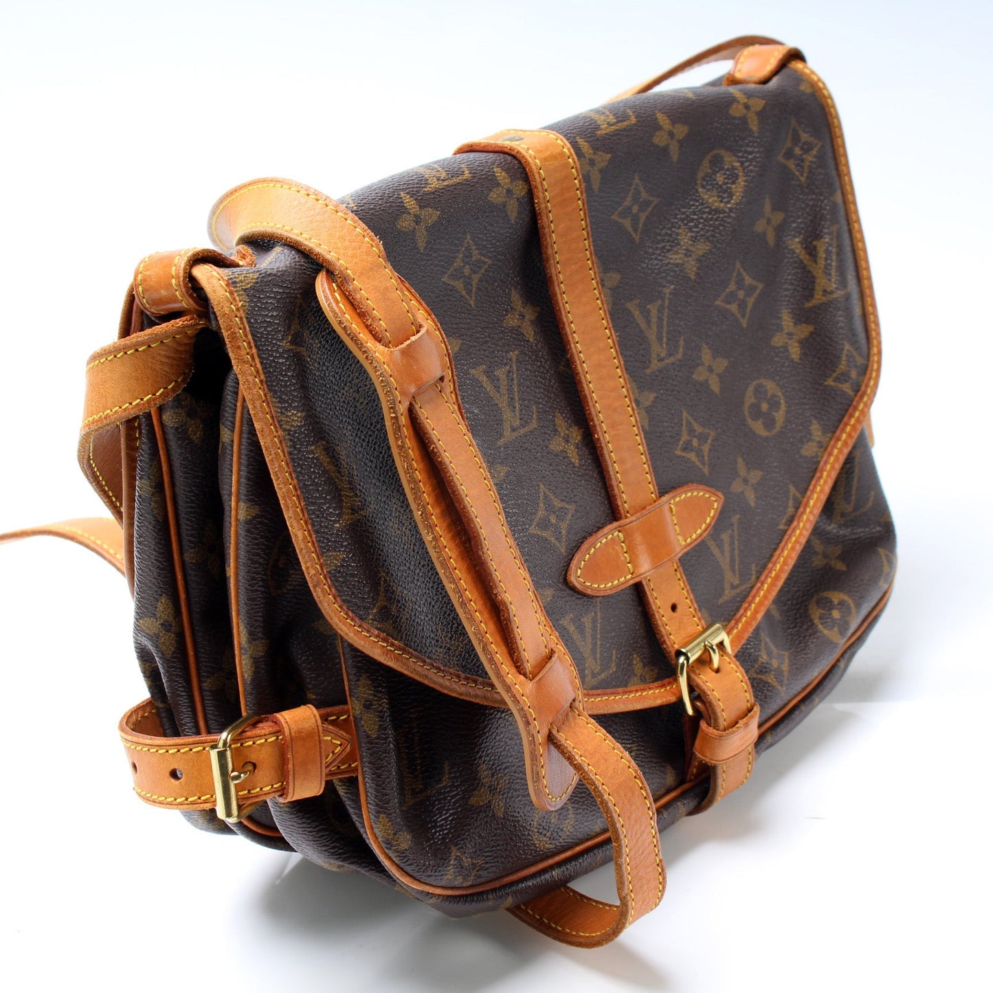Louis Vuitton Saumur 25 Monogram Handbag