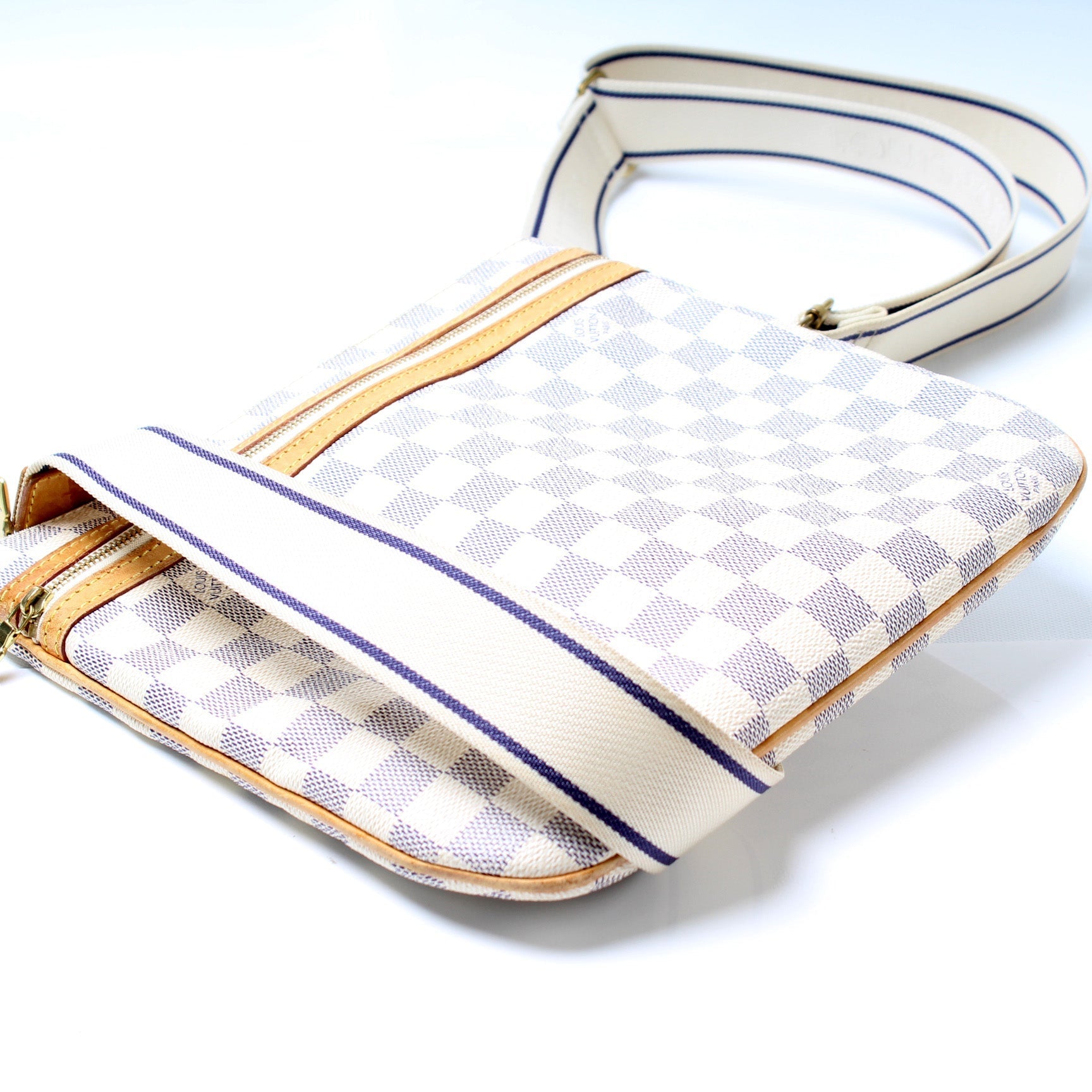 Louis Vuitton Pochette Bosphore Azur Damier Clutch Bag Azur 4