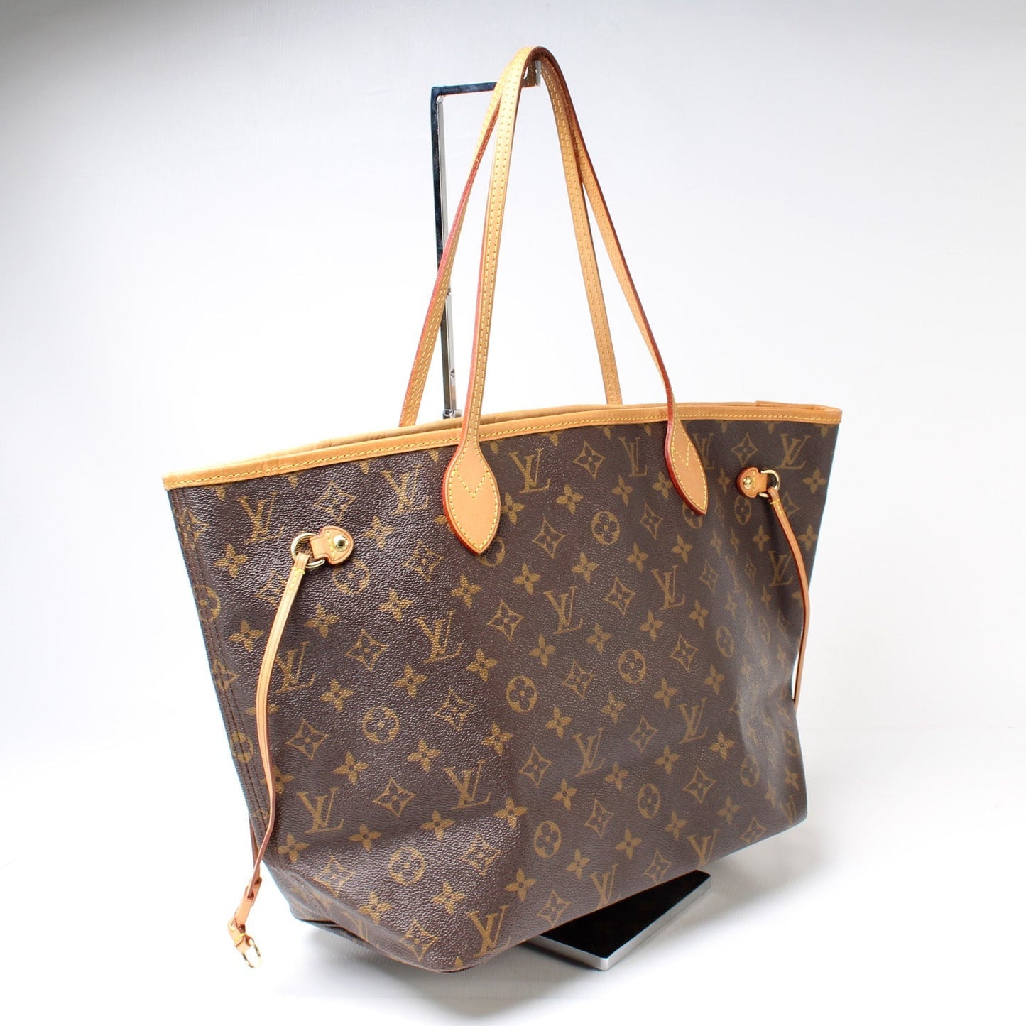 Louis Vuitton Neverfull MM Monogram Tote Bag Monogram 55