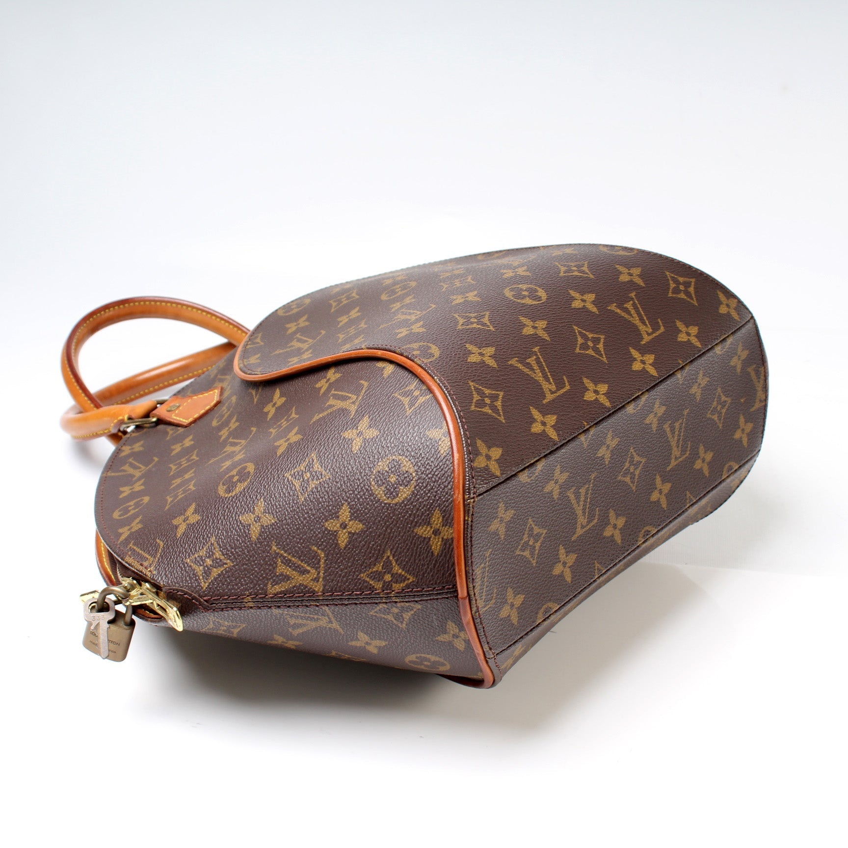 Louis Vuitton Ellipse MM Monogram Handbag Monogram 16
