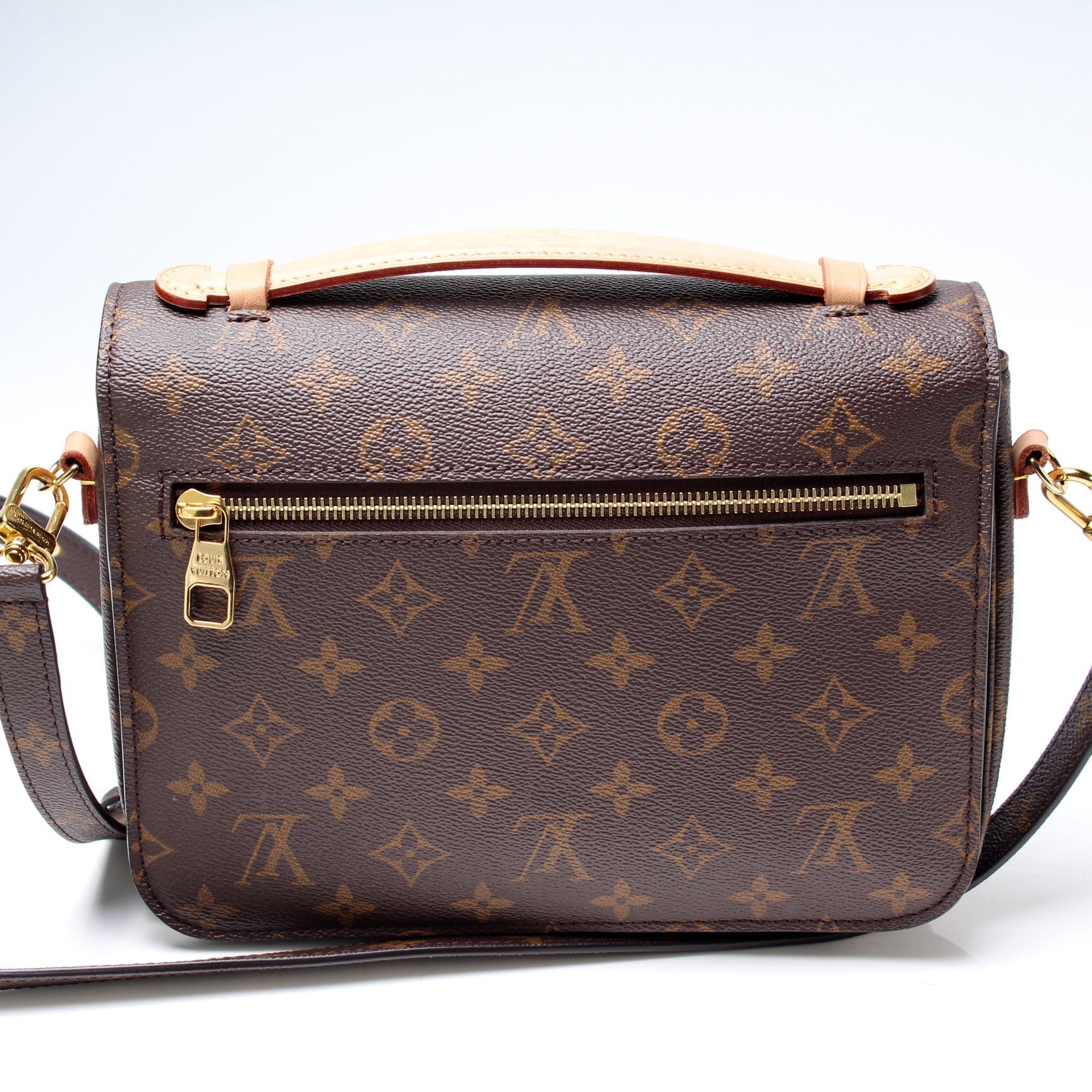 Louis Vuitton Pochette Metis Monogram Clutch Bag Monogram 13