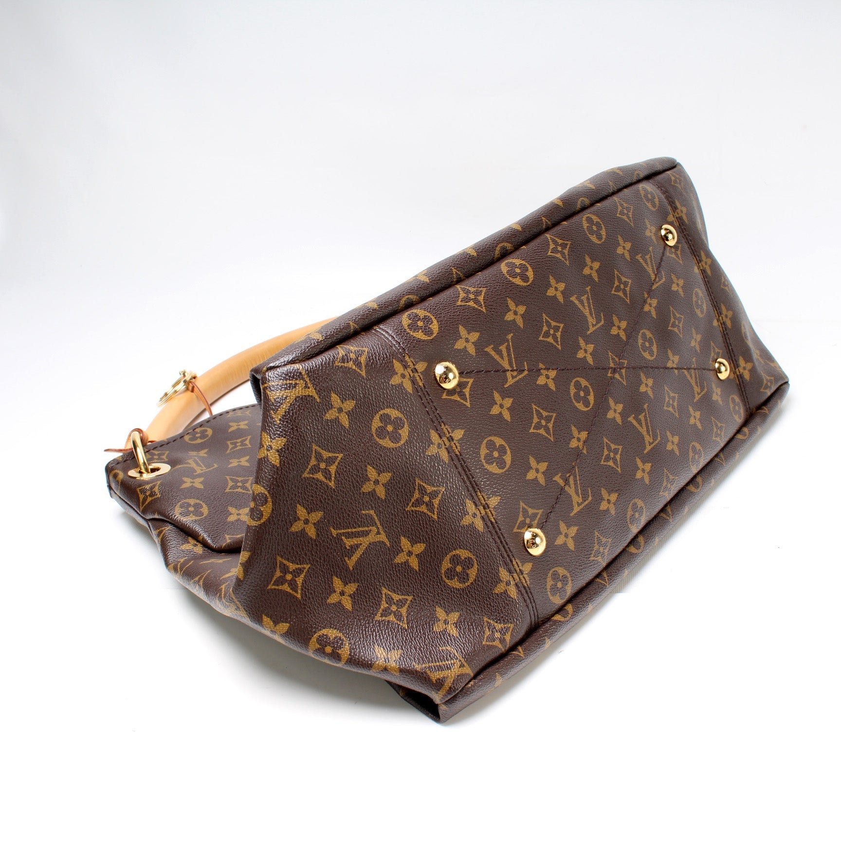Louis Vuitton Artsy MM Monogram Handbag Monogram 41