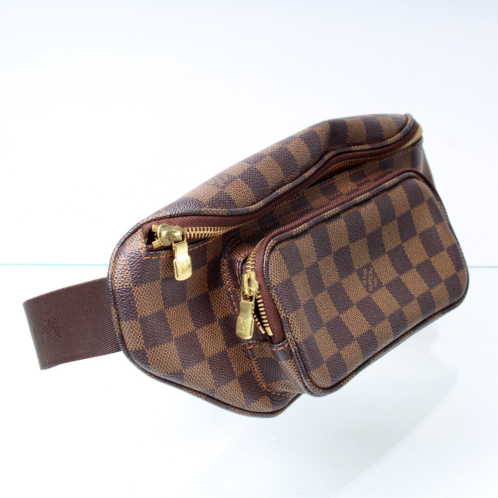 Louis Vuitton Meille Bum Ebene Damier Handbag