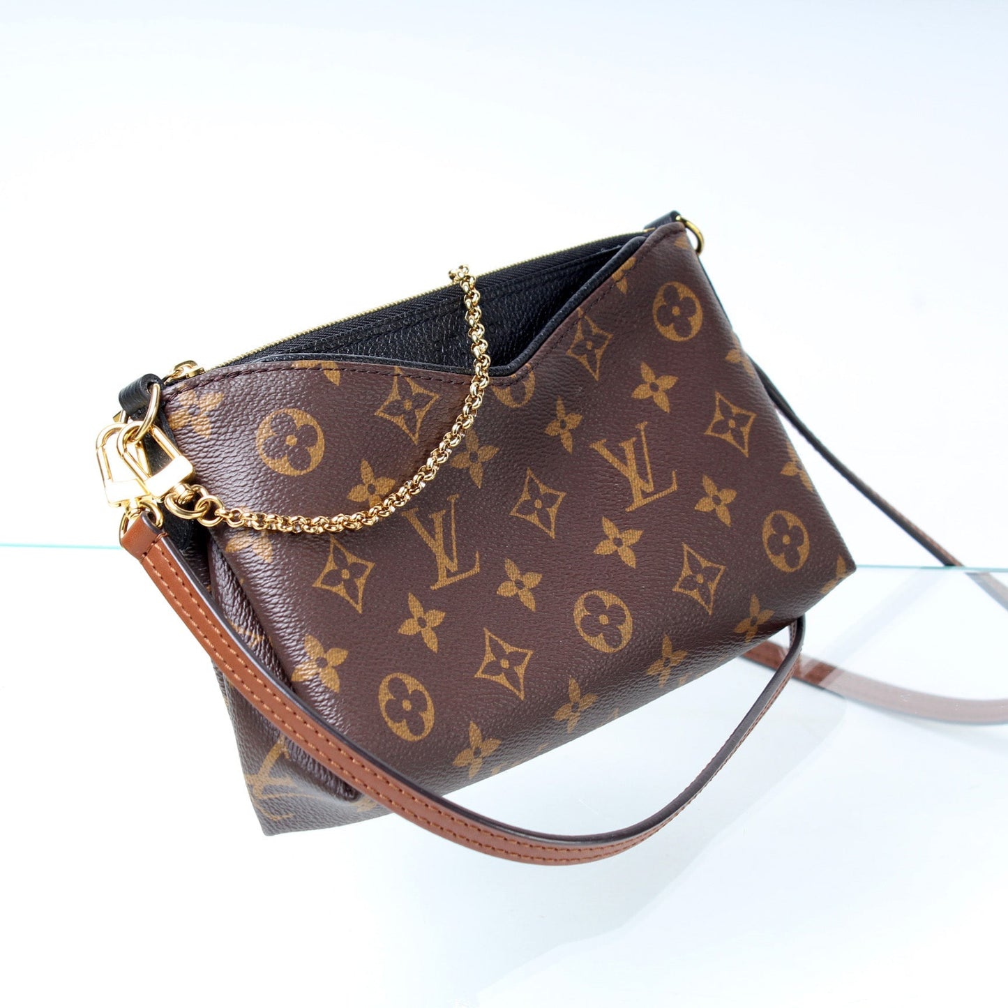 Louis Vuitton Pallas Monogram Clutch Bag Monogram 3