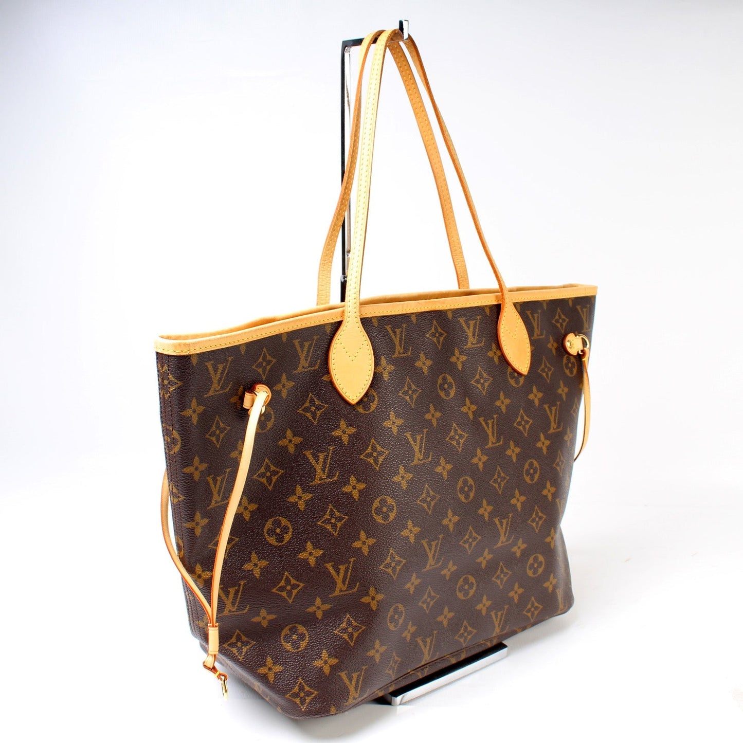 Louis Vuitton Neverfull MM Monogram Tote Bag Monogram 69