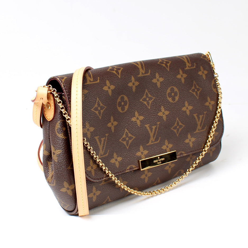 Louis Vuitton Favorite MM Monogram Handbag Monogram 30