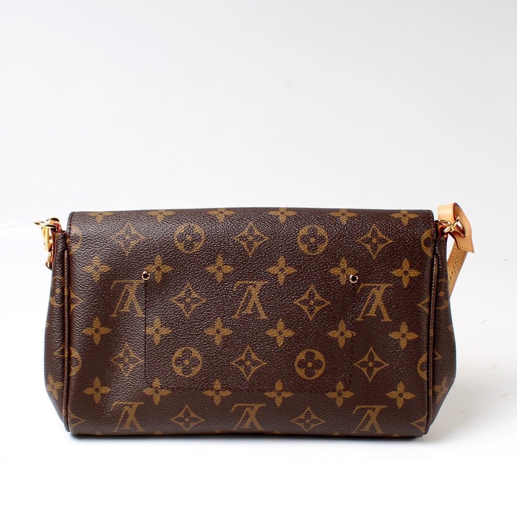 Louis Vuitton Favorite MM Monogram Handbag Monogram 30
