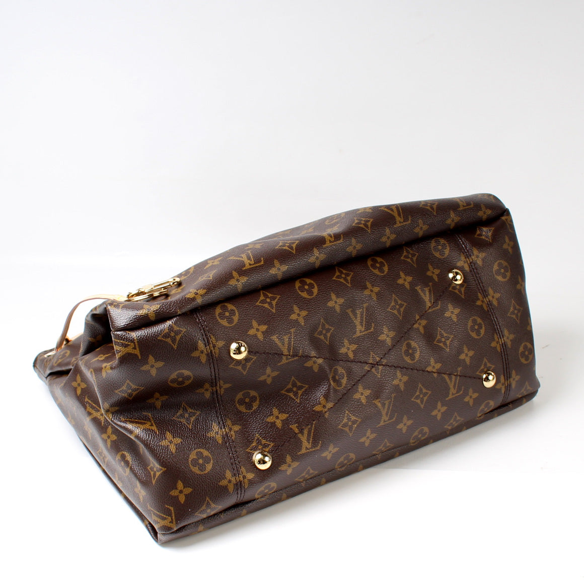 Louis Vuitton Artsy MM Monogram Handbag Monogram 46