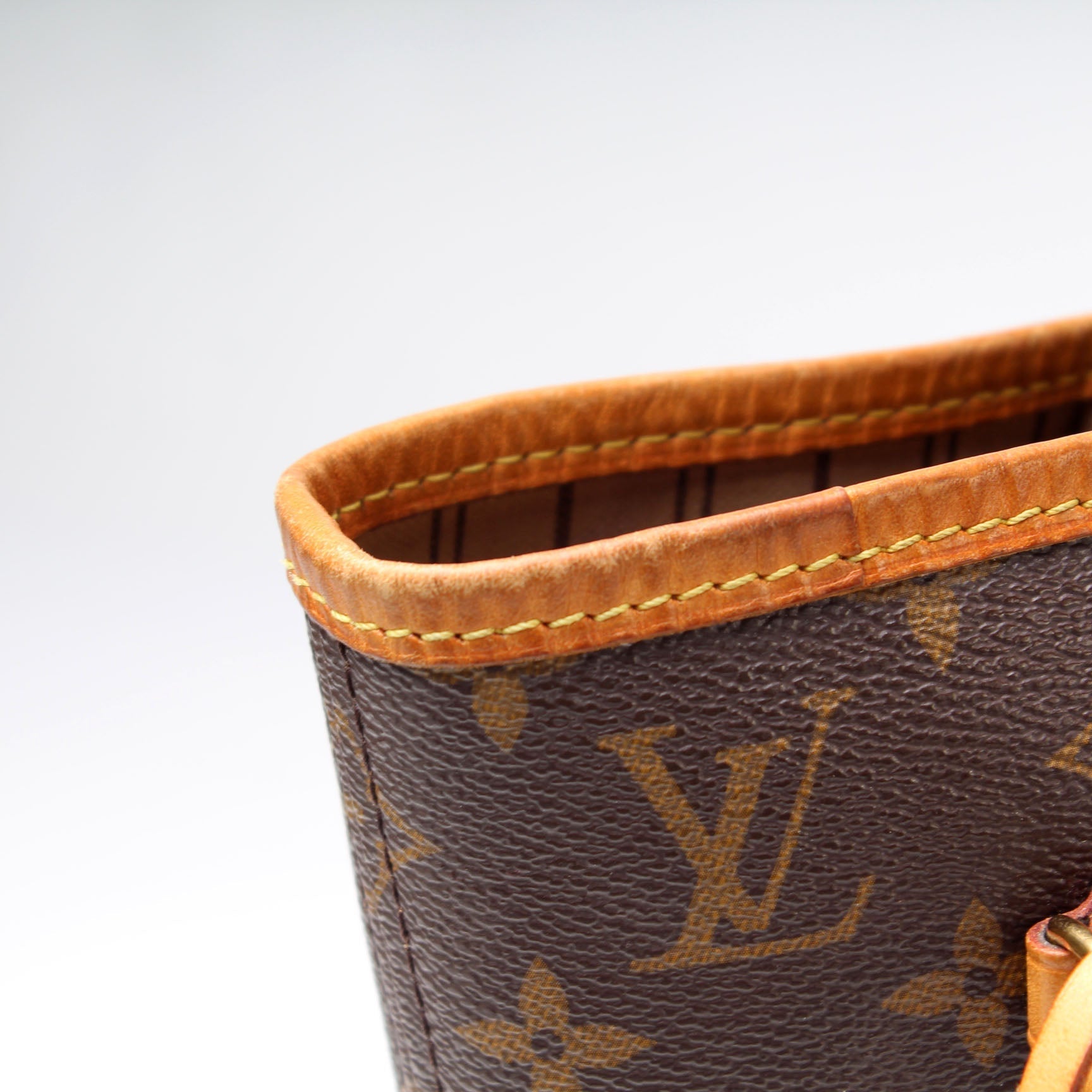 Louis Vuitton Neverfull MM Monogram Tote Bag Monogram 80