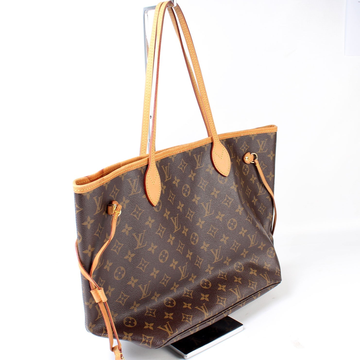 Louis Vuitton Neverfull MM Monogram Tote Bag Monogram 81