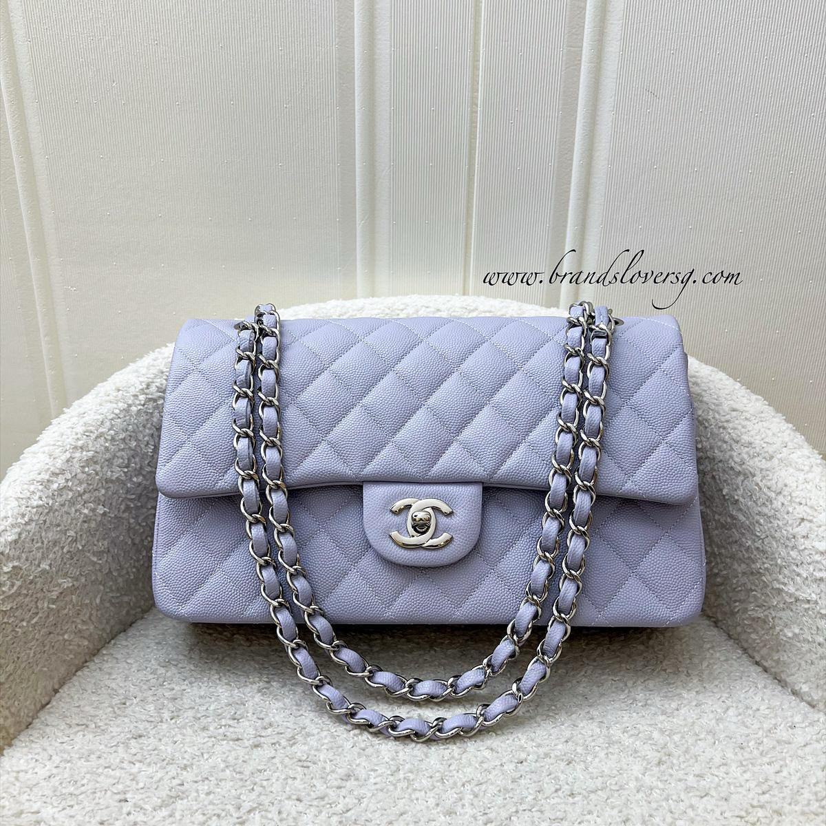 Chanel Medium Classic Flap Cf In 21K Lilac Caviar And Shw (model: A01112)
