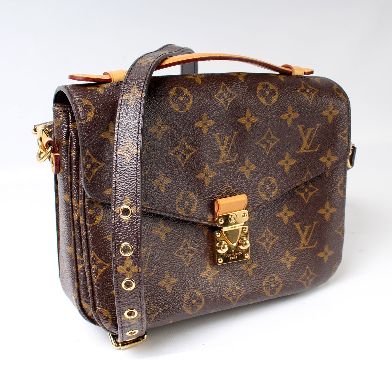Louis Vuitton Pochette Metis Monogram Clutch Bag Metis Monogram