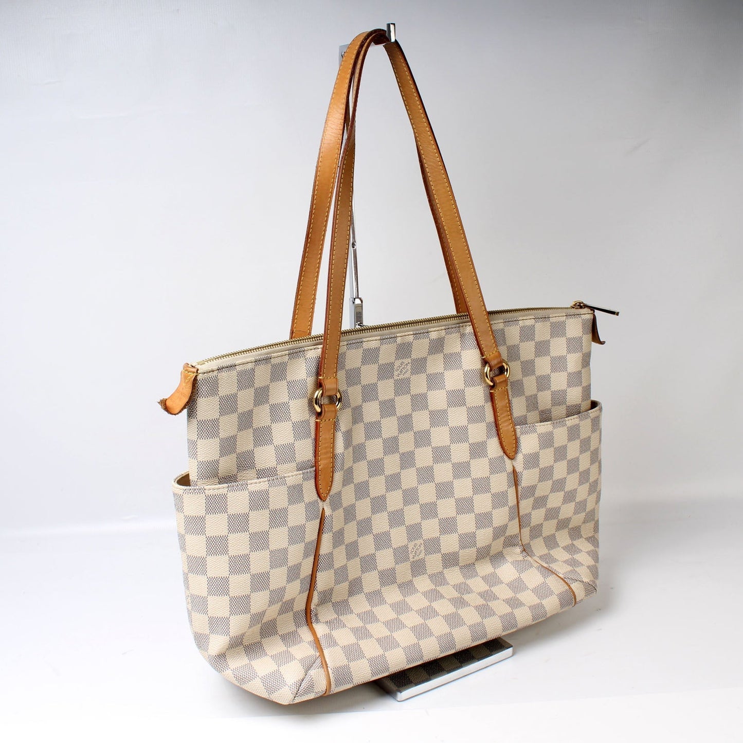 Louis Vuitton Totally Azur MM Damier Handbag 4