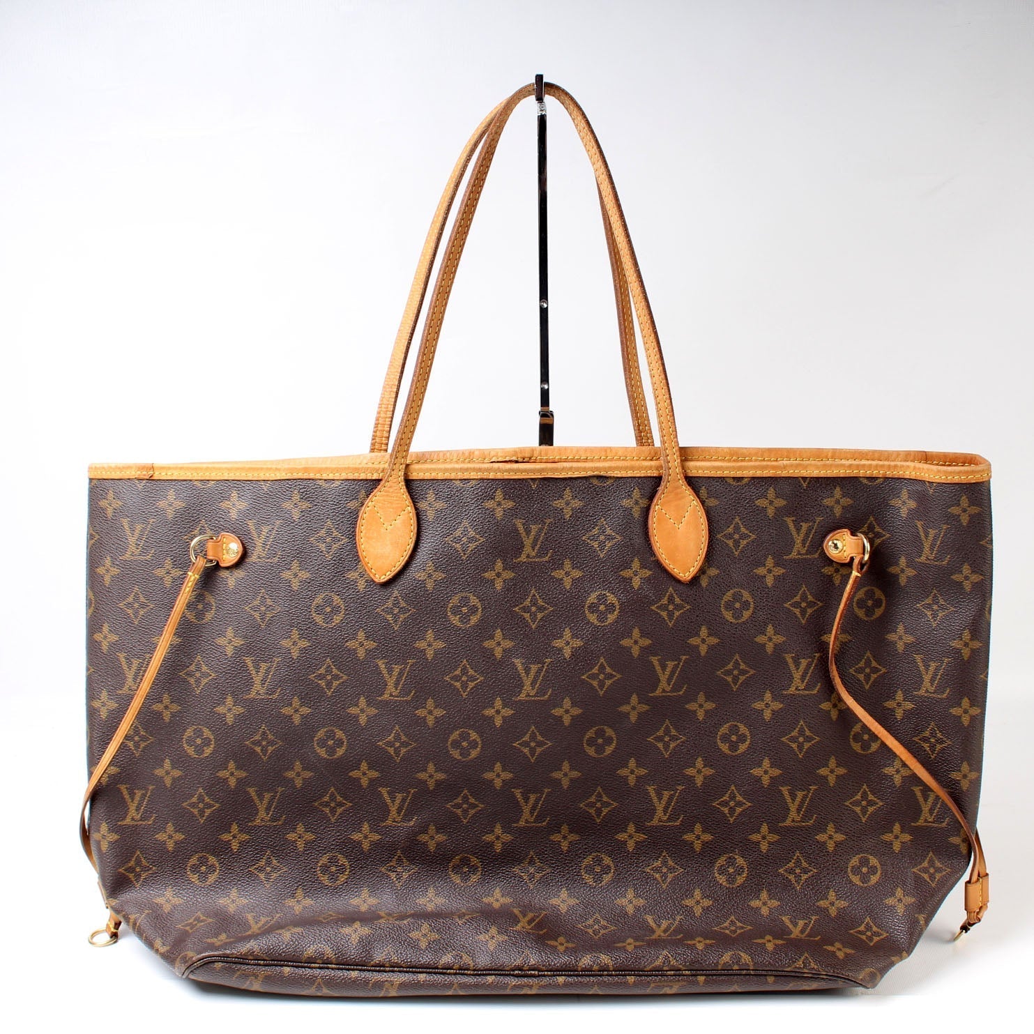 Louis Vuitton Neverfull GM Monogram Tote Bag Monogram 25