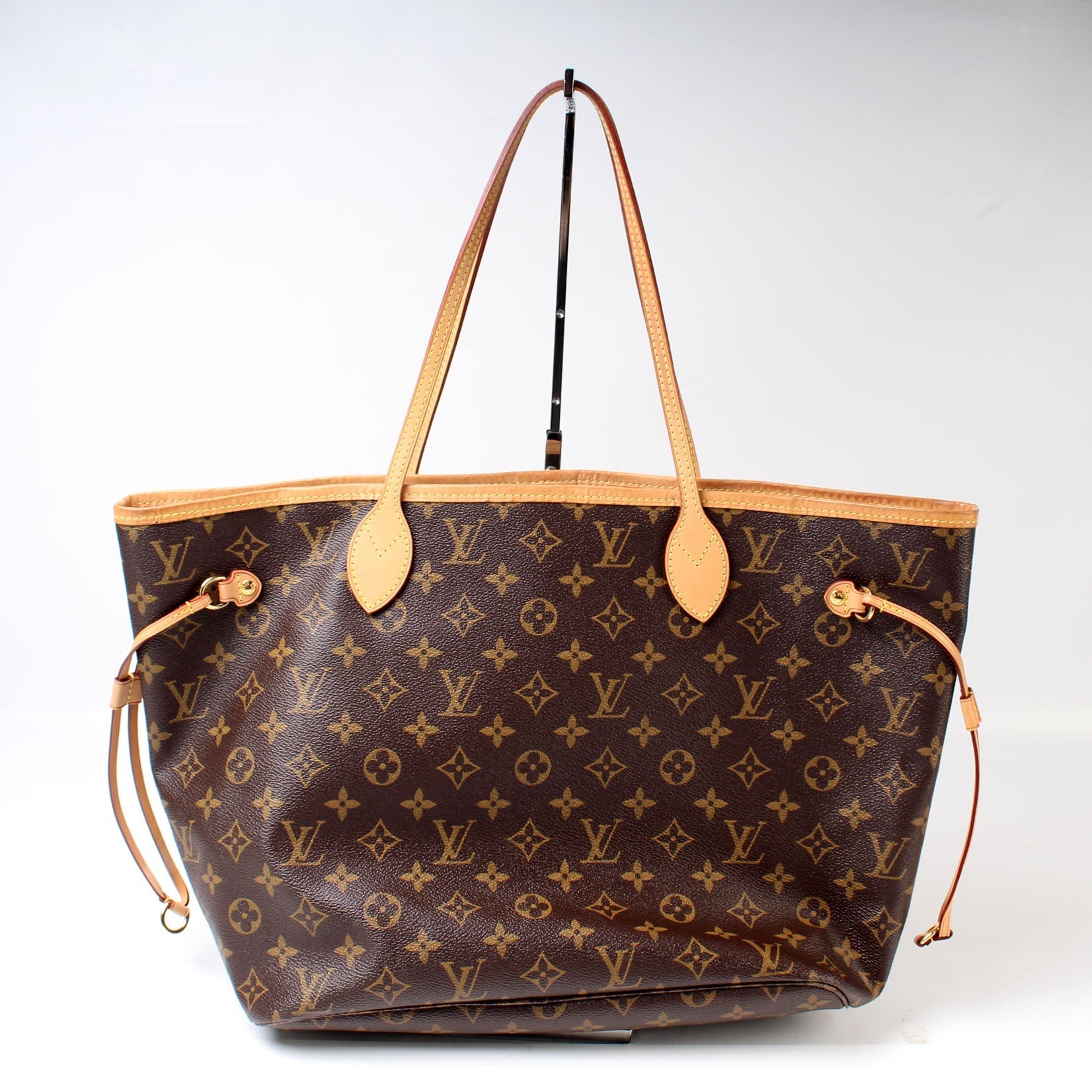 Louis Vuitton Neverfull MM Monogram Tote Bag Monogram 96