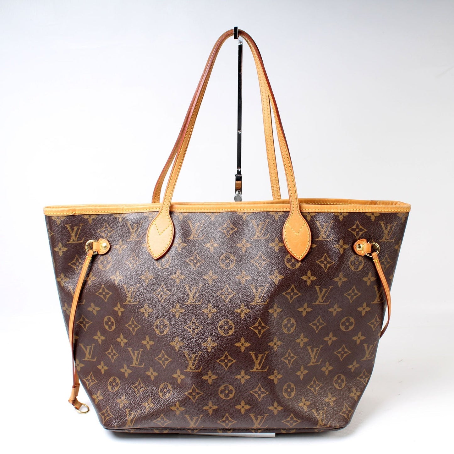 Louis Vuitton Neverfull MM Monogram Tote Bag Monogram 97