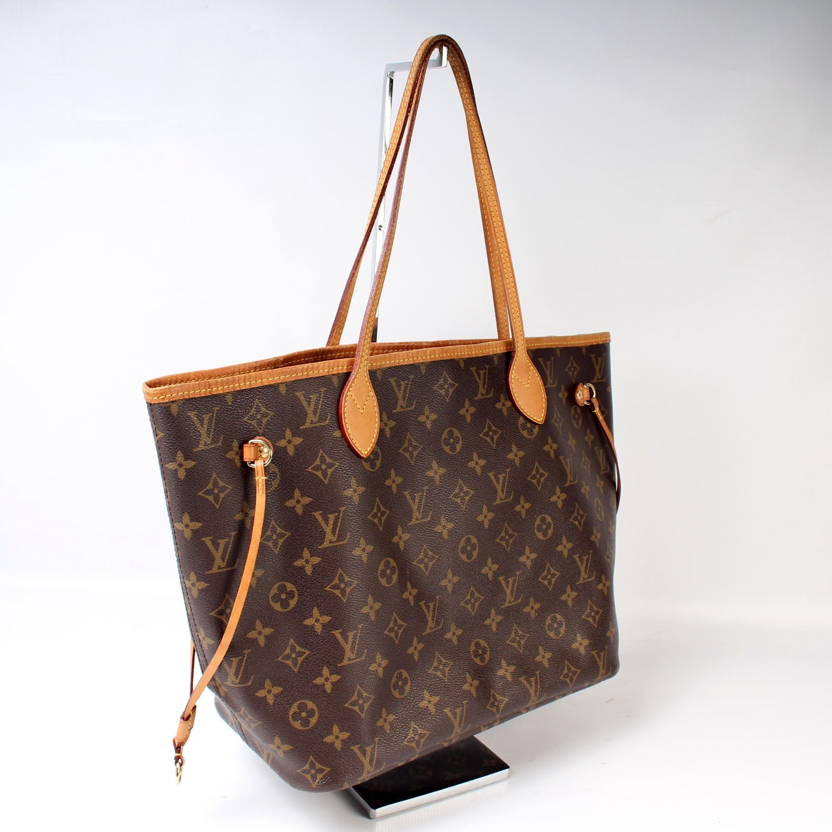Louis Vuitton Neverfull MM Monogram Tote Bag Monogram 99