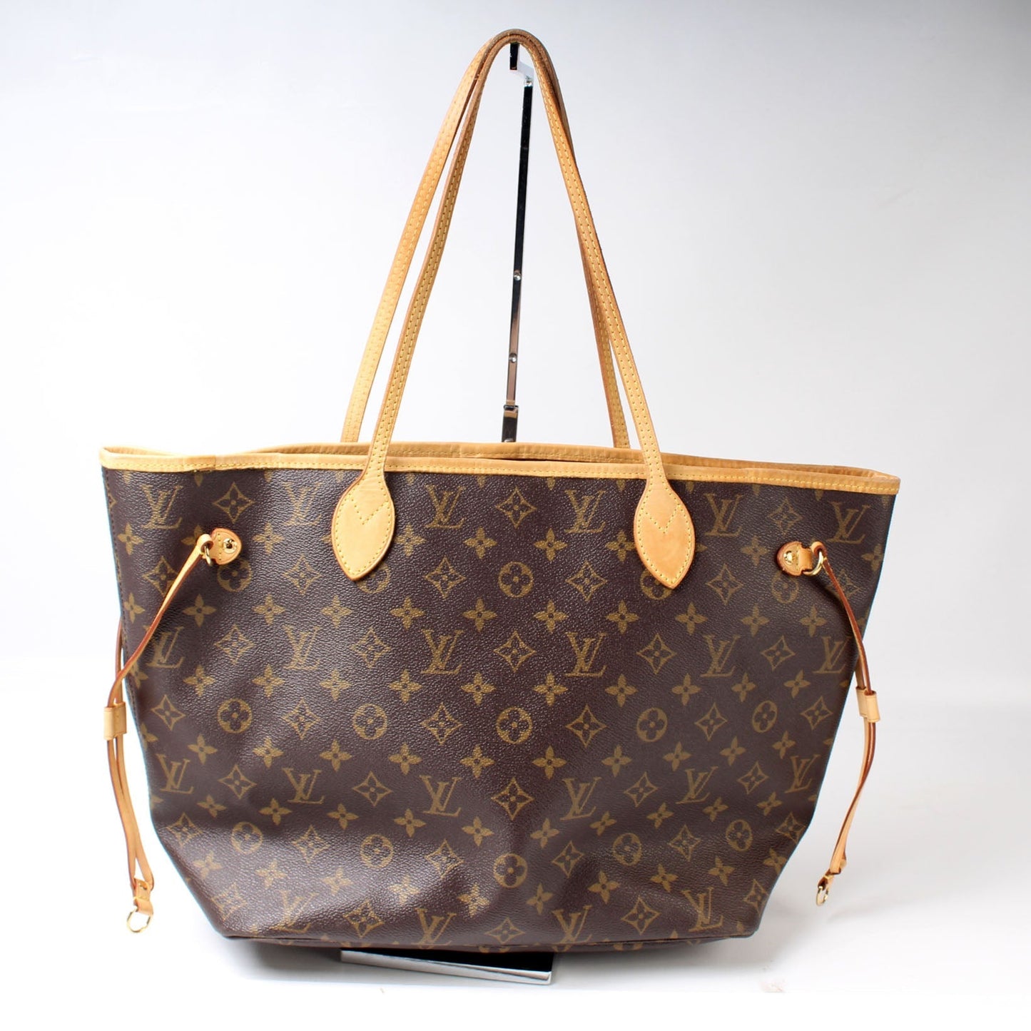 Louis Vuitton Neverfull MM Monogram Tote Bag Monogram 104