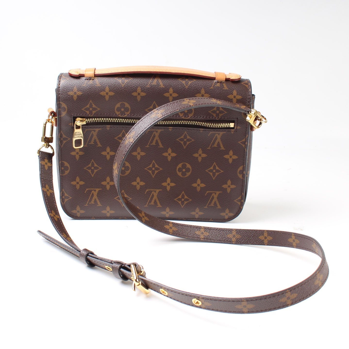 Louis Vuitton Pochette Metis Monogram Clutch Bag Monogram B2F996A5