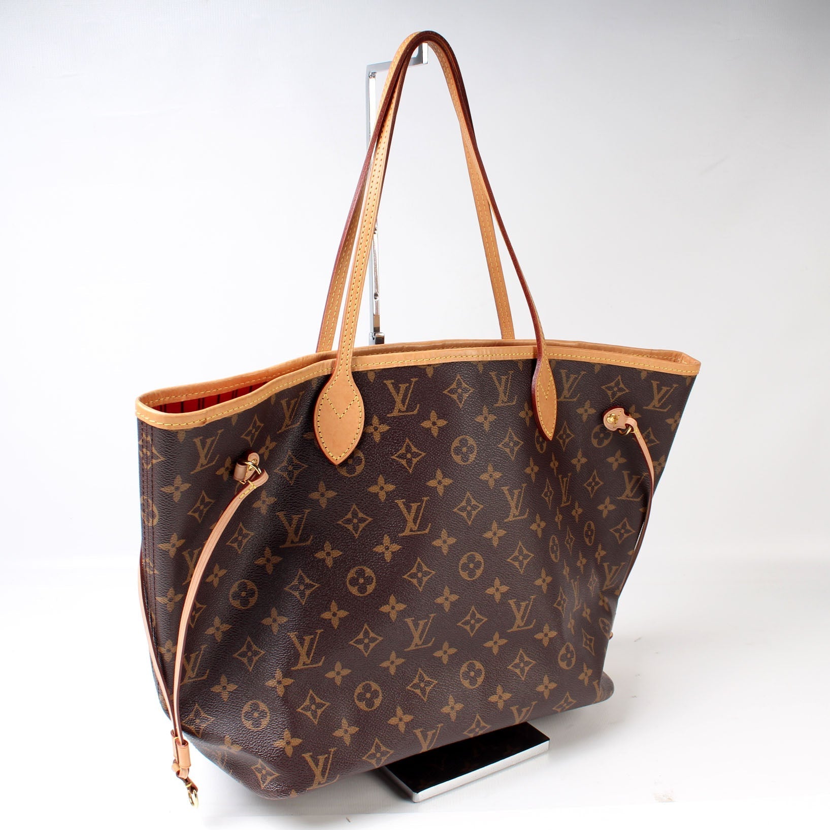 Louis Vuitton Neverfull MM Monogram Tote Bag Monogram 105