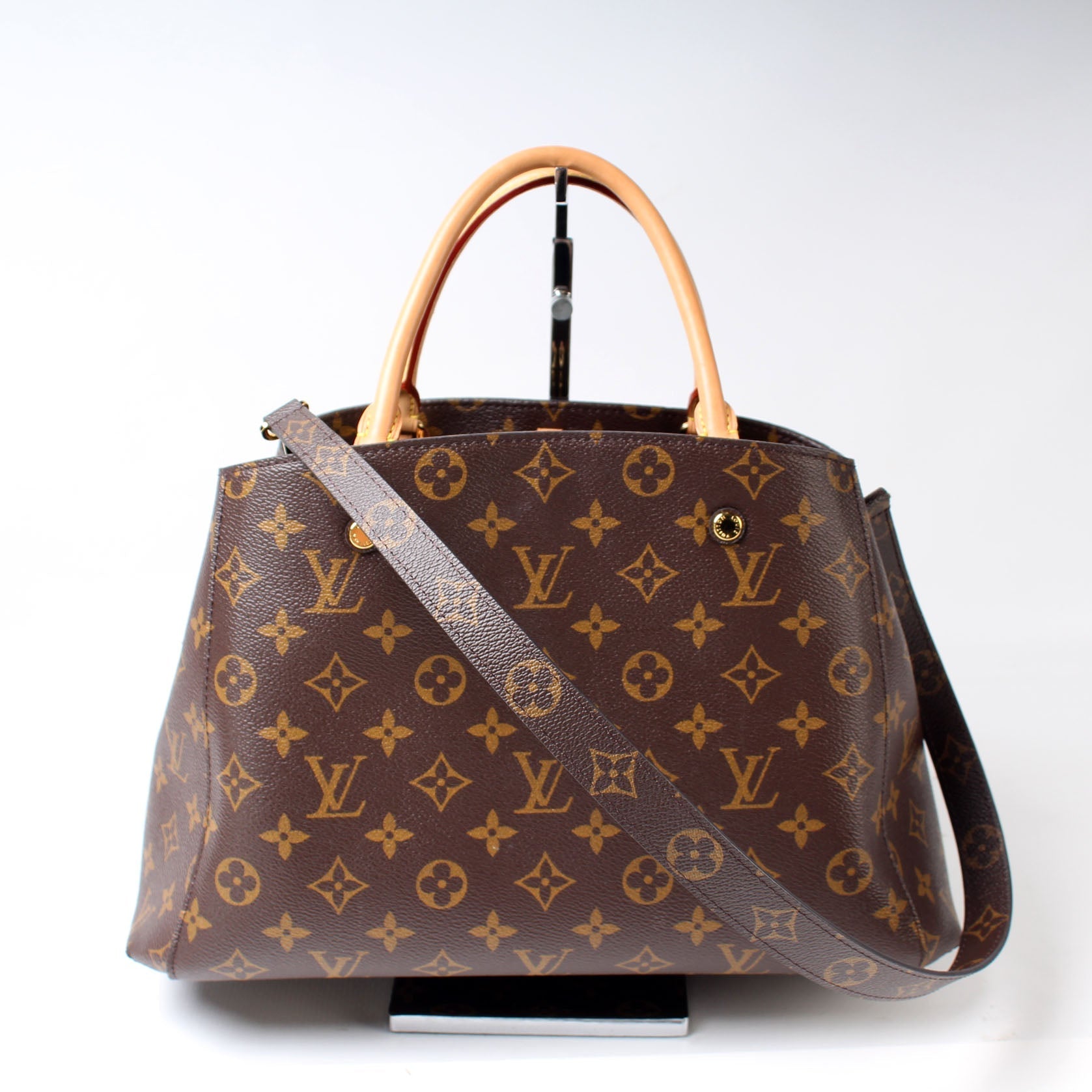 Louis Vuitton Montaigne MM Monogram Handbag