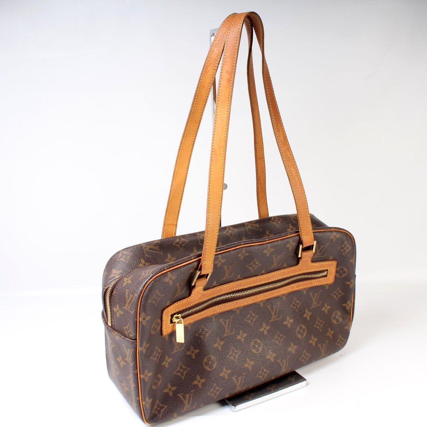 Louis Vuitton Cite GM Monogram Handbag Monogram 2
