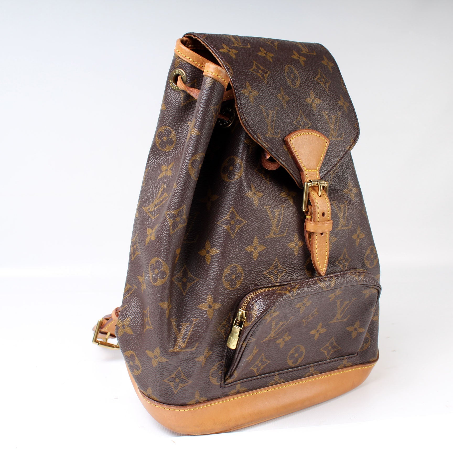Louis Vuitton Montsouris MM Monogram Handbag Monogram F55D1411