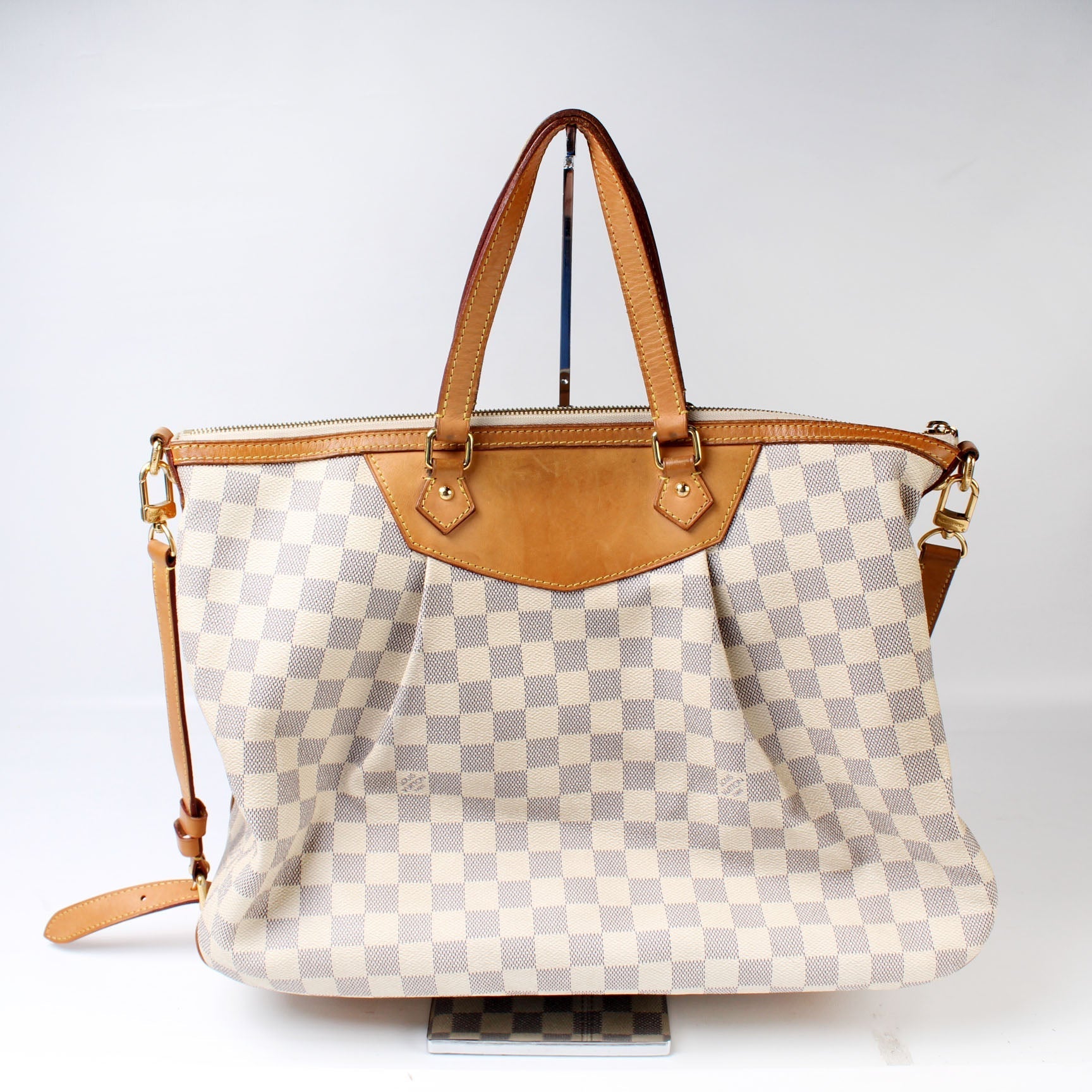 Louis Vuitton Siracusa Azur GM Damier Handbag