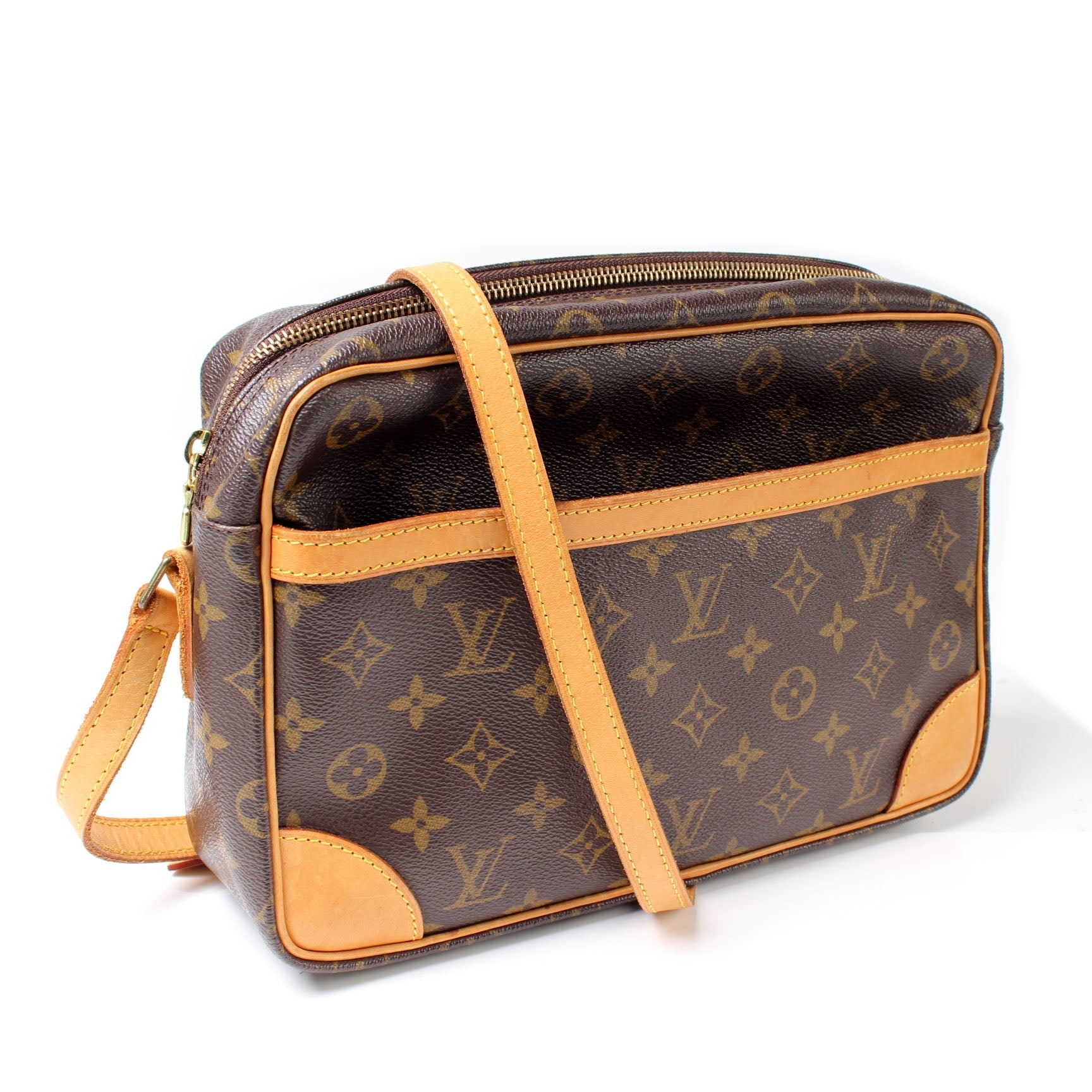 Louis Vuitton Trocadero 30 Monogram Handbag Monogram Bd7557E1