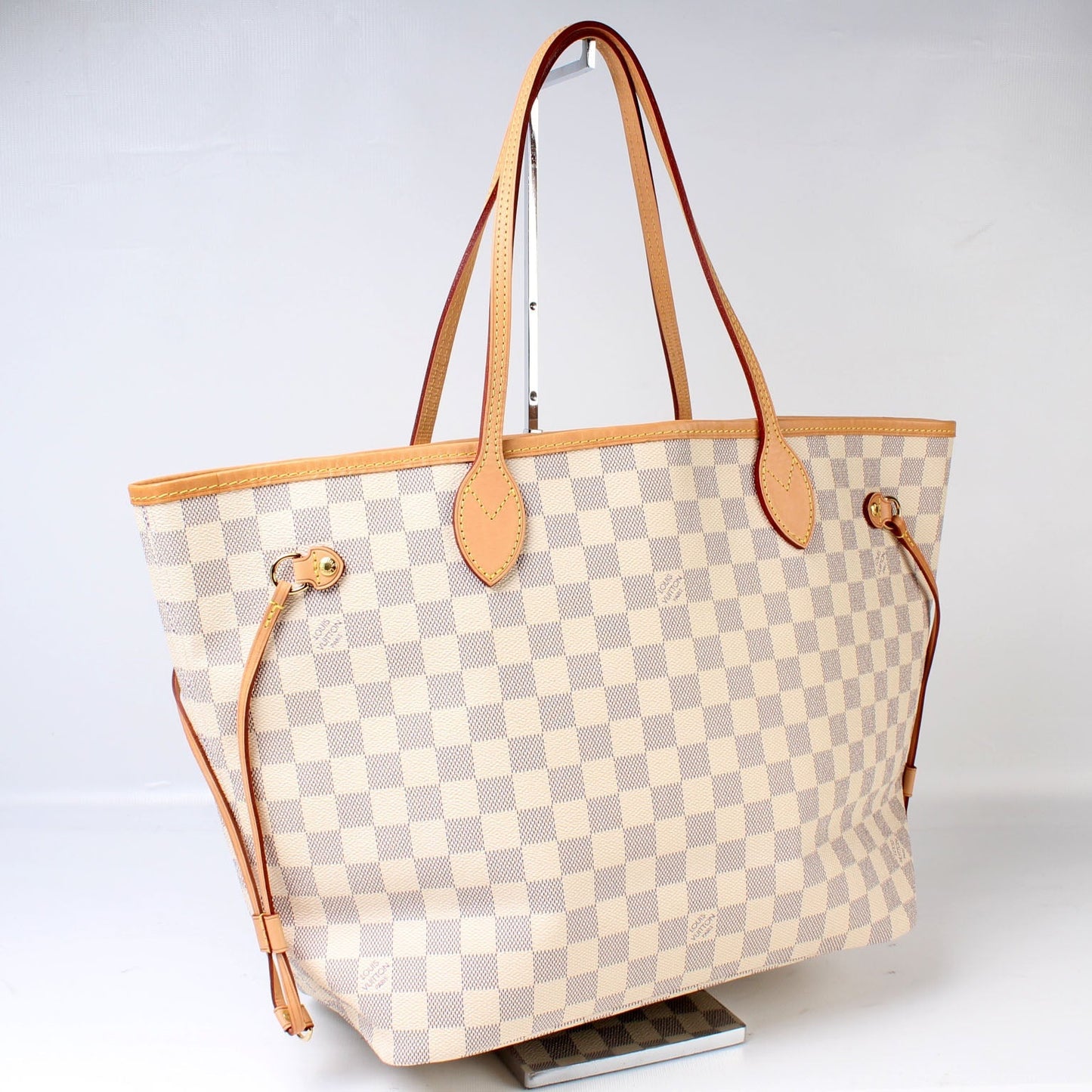 Louis Vuitton Neverfull MM Azur Damier Tote Bag Azur 47E38A46