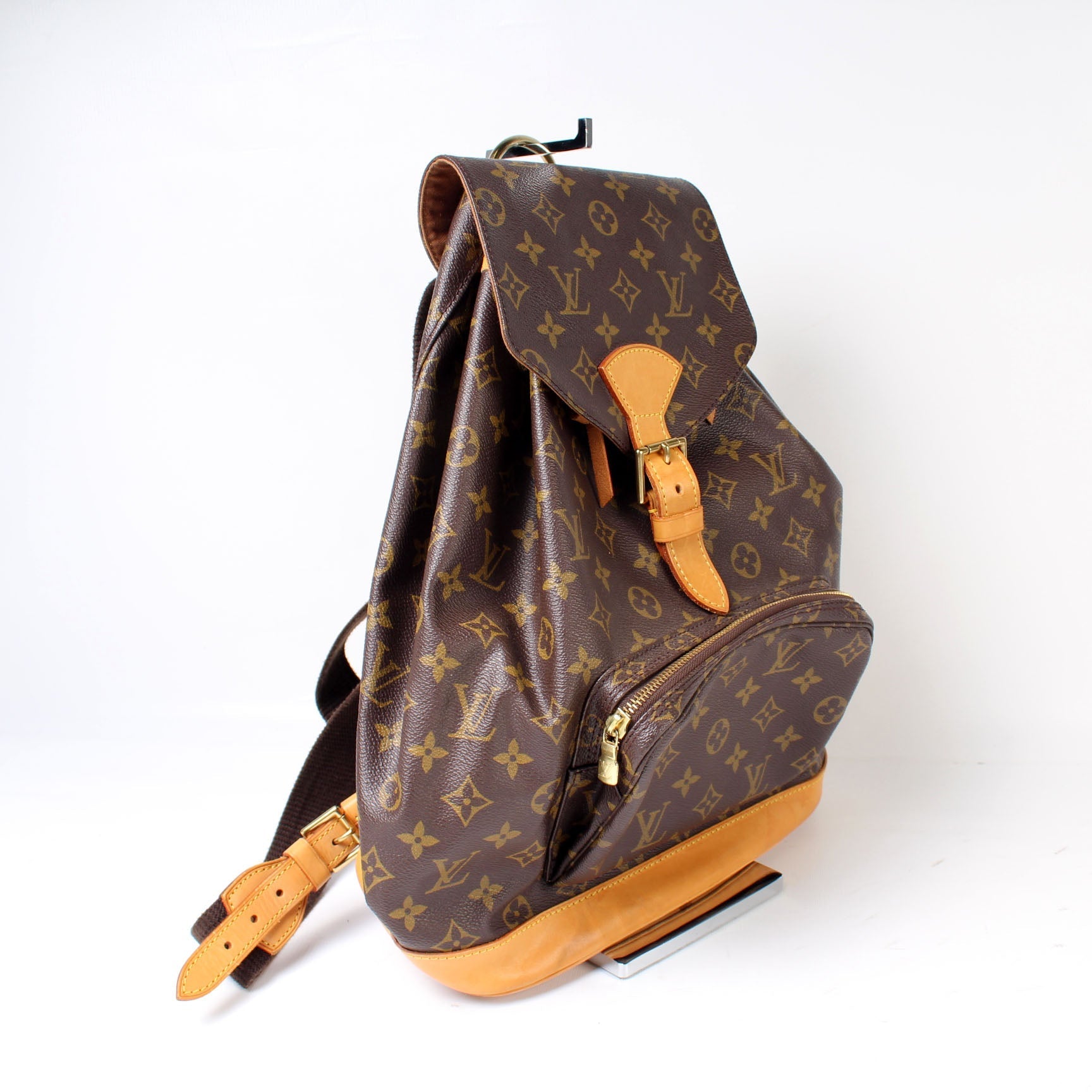 Louis Vuitton Montsouris GM Monogram Handbag Monogram 1Ba66143